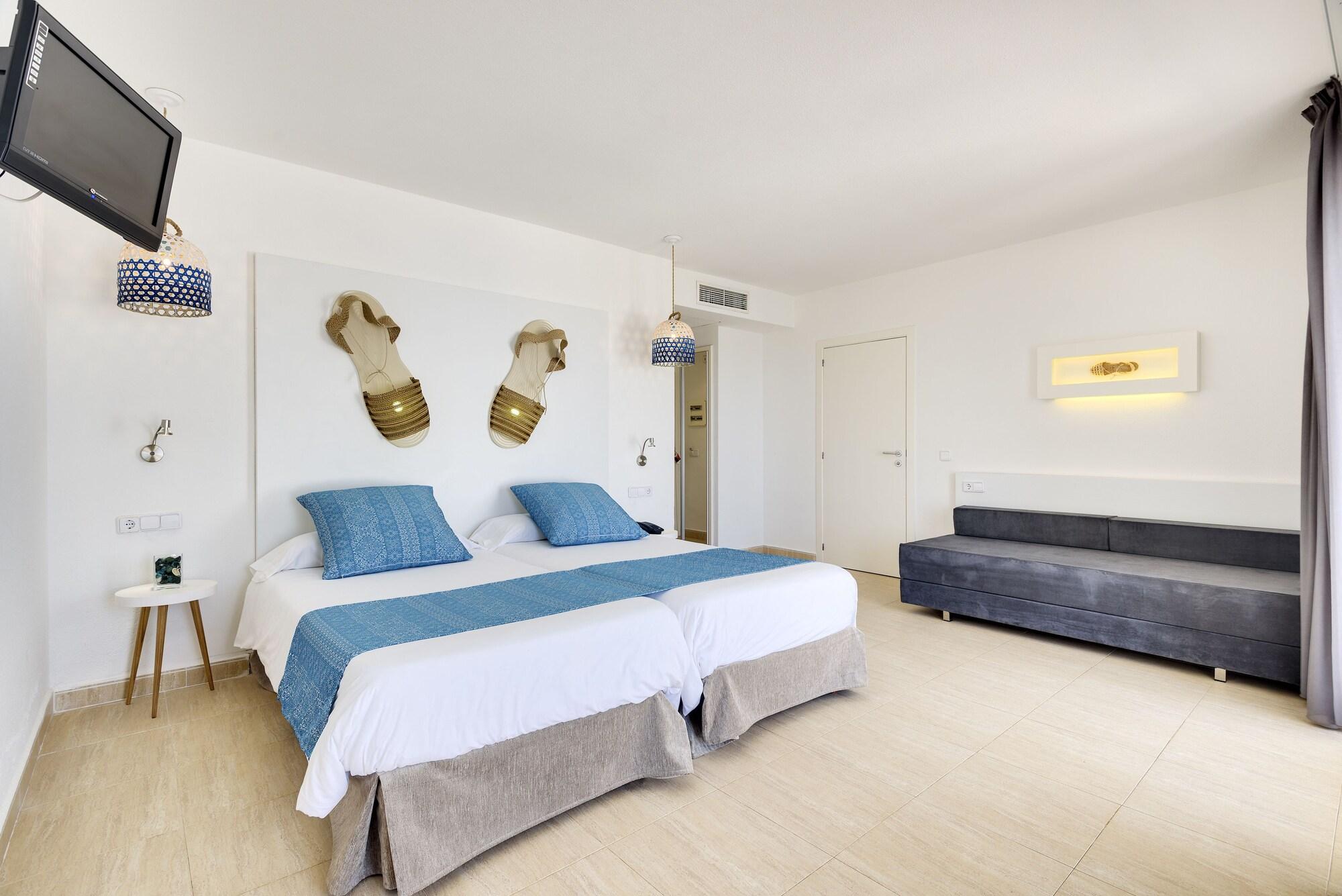 Aparthotel Tropic Garden Санта Еулалия дел Рио Екстериор снимка