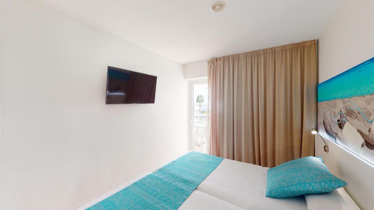 Aparthotel Tropic Garden Санта Еулалия дел Рио Екстериор снимка