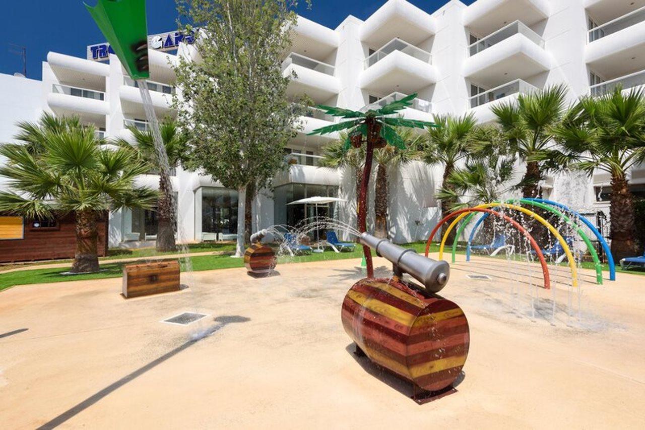 Aparthotel Tropic Garden Санта Еулалия дел Рио Екстериор снимка