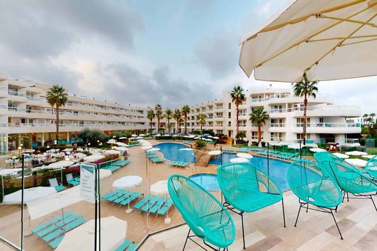 Aparthotel Tropic Garden Санта Еулалия дел Рио Екстериор снимка