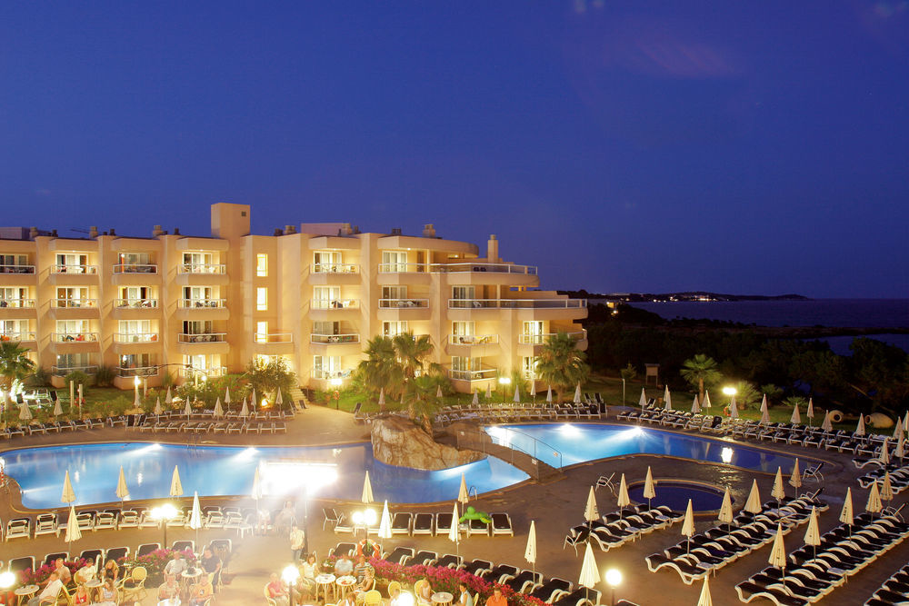 Aparthotel Tropic Garden Санта Еулалия дел Рио Екстериор снимка