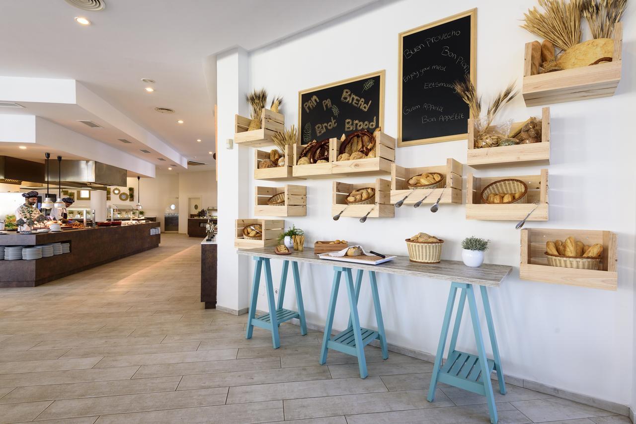 Aparthotel Tropic Garden Санта Еулалия дел Рио Екстериор снимка