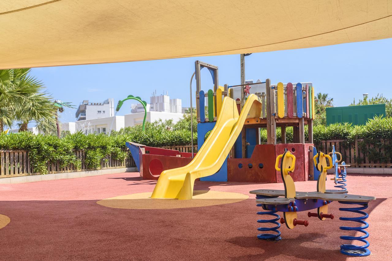 Aparthotel Tropic Garden Санта Еулалия дел Рио Екстериор снимка